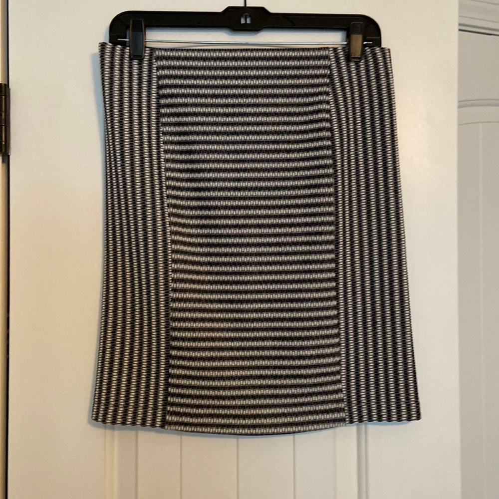 Loft pencil skirt